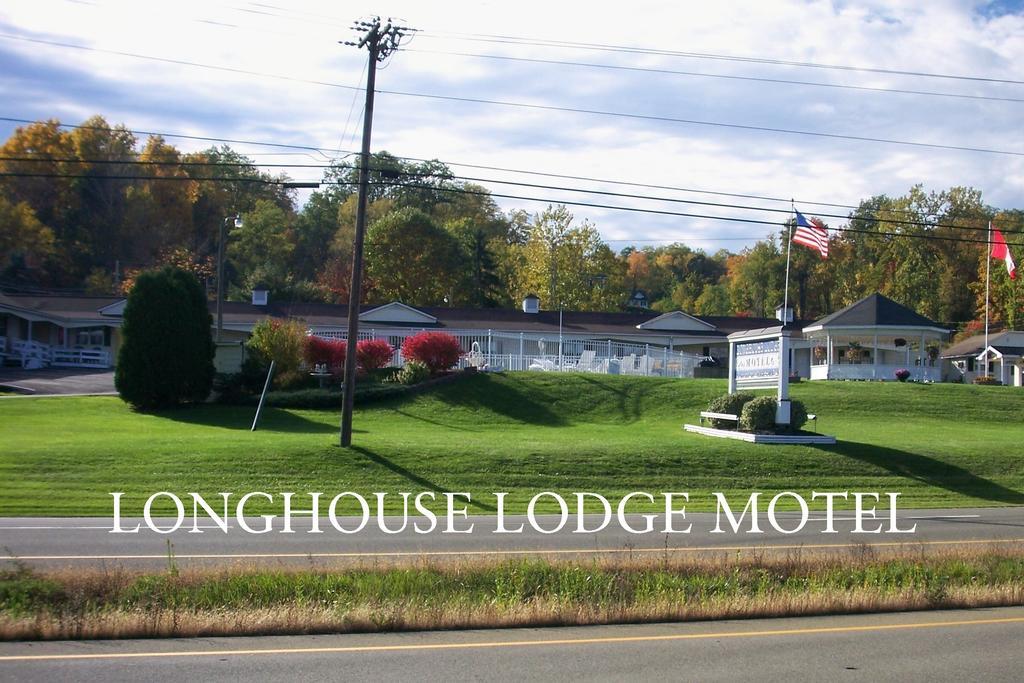 Motel Longhouse 2*
